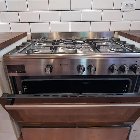 Casa Del Fuego * Moya