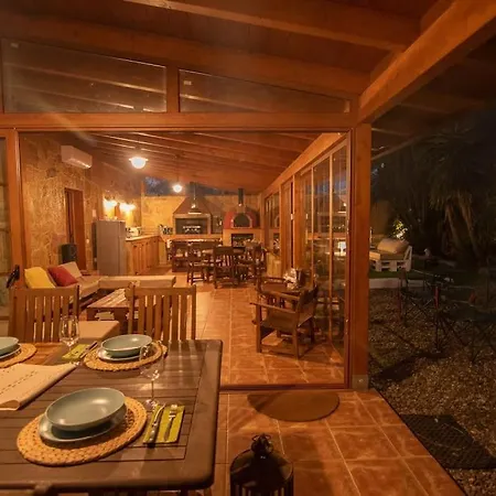 Casa Del Fuego Nyaraló Moya